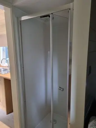 Shepherds Hut - Riverview 4 - Banyo Tipleri