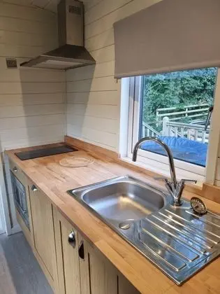 Shepherds Hut - Riverview 4 - Mutfak