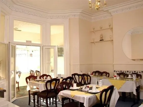 Shepperton Hotel - B&B - Kahvaltı