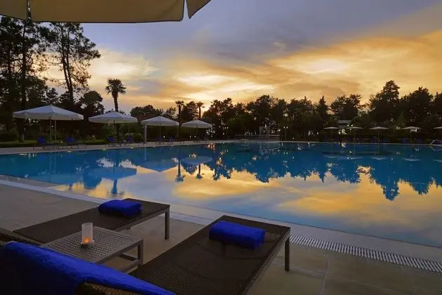 Sheraton Batumi Hotel - Havuz