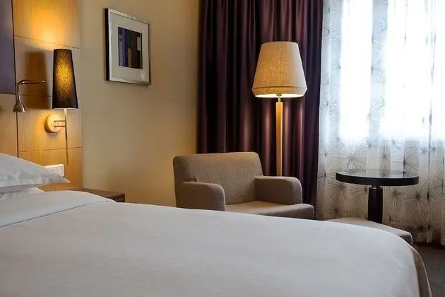 Sheraton Brussels Airport Hotel - Oda