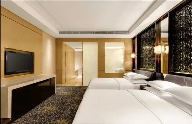 Sheraton Changchun Jingyuetan Hotel - Oda