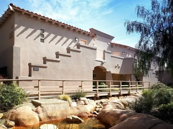 Sheraton Desert Oasis - Dış Mekan