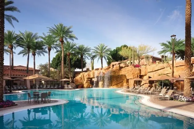 Sheraton Desert Oasis - Öne Çıkan Resim