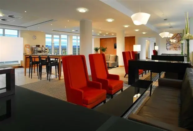 Sheraton Frankfurt Airport Hotel & Conference Cent - Lobi