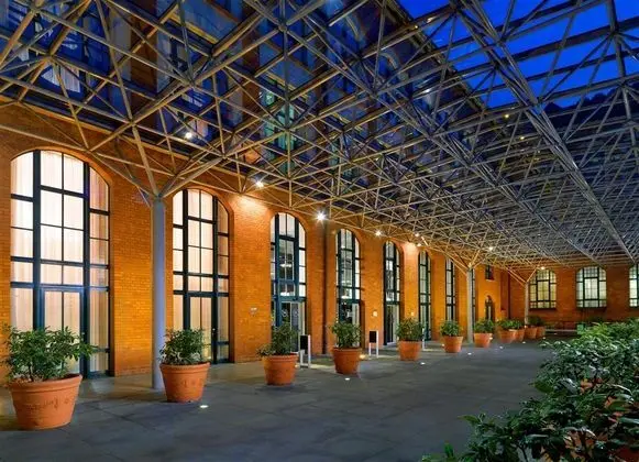 Sheraton Hannover Pelikan Hotel - 1