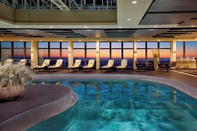 Sheraton Munich Arabellapark - Havuz