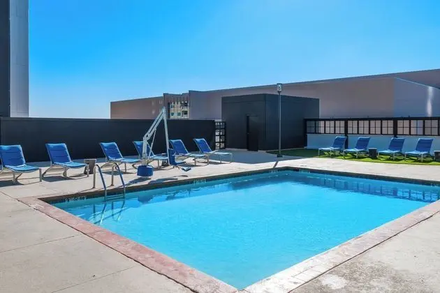 Sheraton Oklahoma City - Havuz