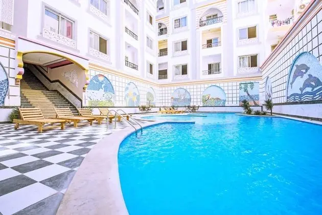 Sheraton Plaza - Central Hurghada by The New Marina