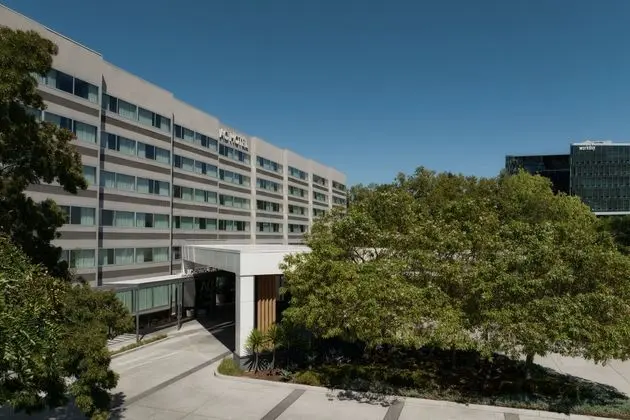 Sheraton Pleasanton Hotel - Dış Mekan