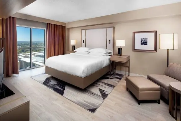Sheraton Raleigh Hotel - Öne Çıkan Resim