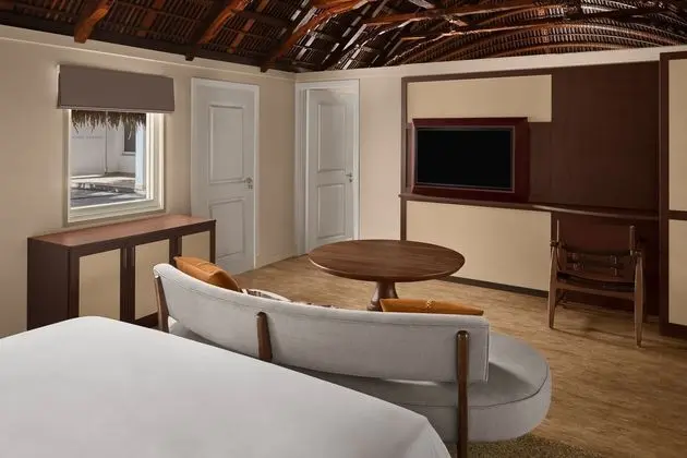 Sheraton Samoa Aggie Grey'S Hotel & Bungalows - Plaj
