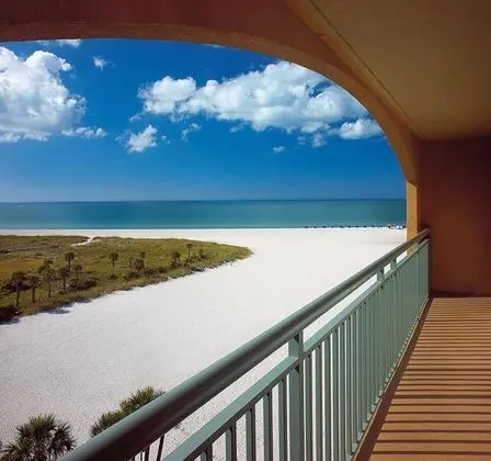 Sheraton Sand Key Resort - Plaj