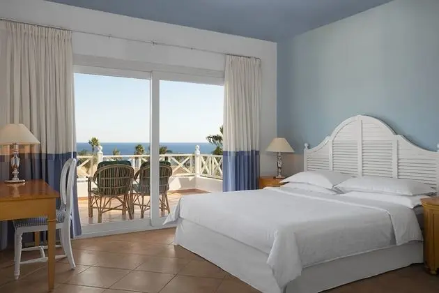 Sheraton Sharm Hotel, Resort, Villas & Spa - Oda