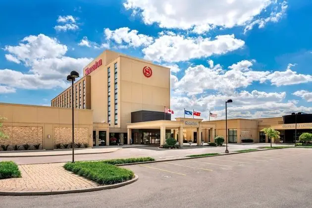 Sheraton Toronto Airport Hotel & Conference Center - Dış Mekan
