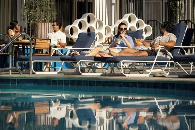 Sheraton Universal Hotel - Havuz