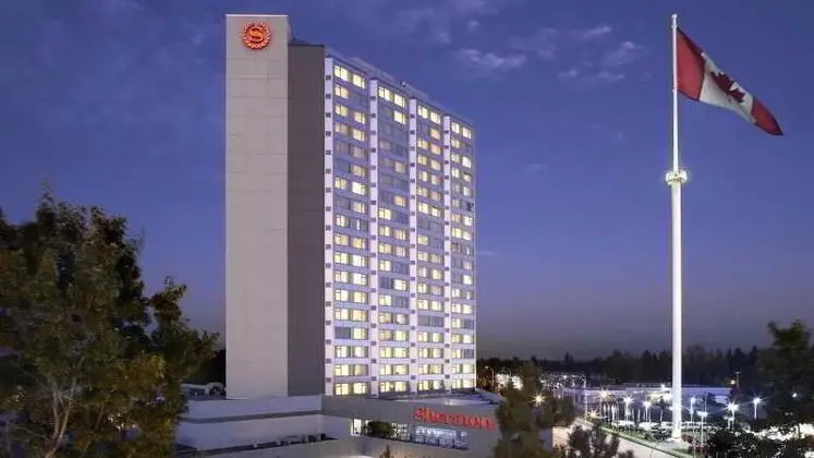 Sheraton Vancouver Guildford Hotel