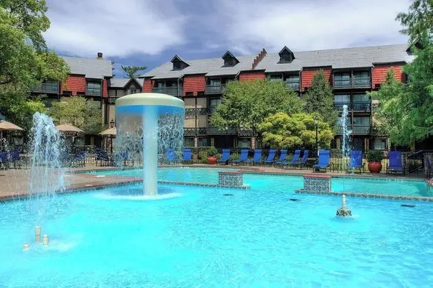 Sheraton Westport Chalet - Havuz