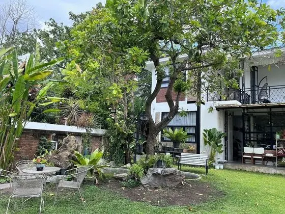 Sherloft Home & Hostel - Dış Mekan