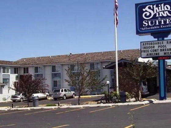 Shilo Inn & Suites