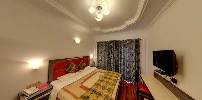 Hotel Shilton by Royal Collection - Öne Çıkan Resim
