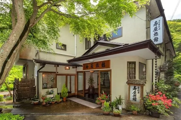 Shima Onsen Kotobukiya Ryokan - Dış Mekan