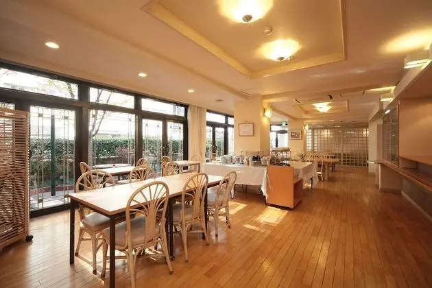Shin-Osaka Station Hotel Honkan - Yerinde Yemek