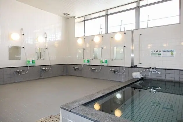 Shin-Osaka Youth Hostel - Spa