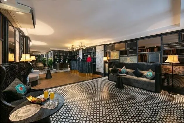 Shining Central Hotel & Spa - 1