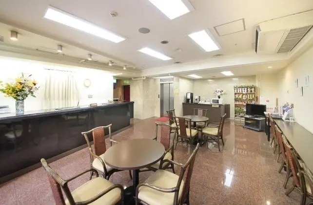 Shinjuku Urban Hotel - Lobi