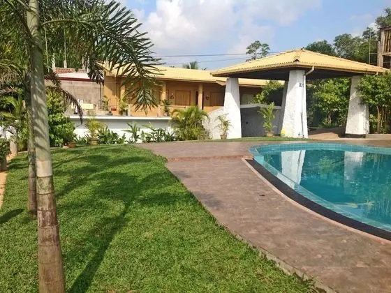 Shiny Lakeside Resort - Lobi