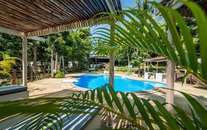 Shiralea Island Resort
