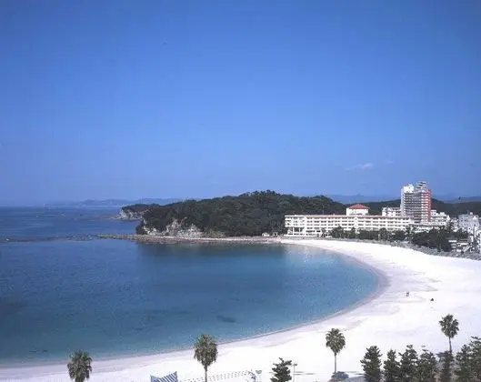Shiraraso Grand Hotel