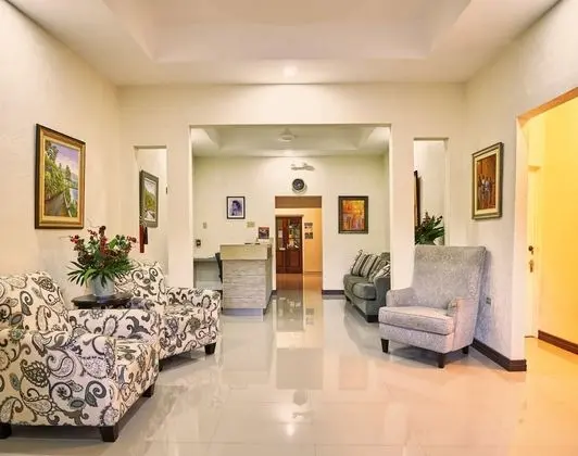 Shirley Retreat Hotel - Lobi