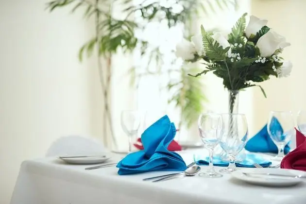 Shirley Retreat Hotel - Yerinde Yemek