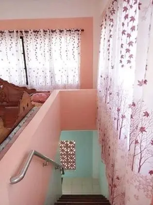 Shirly's Pension and Restaurant - İç Mekan