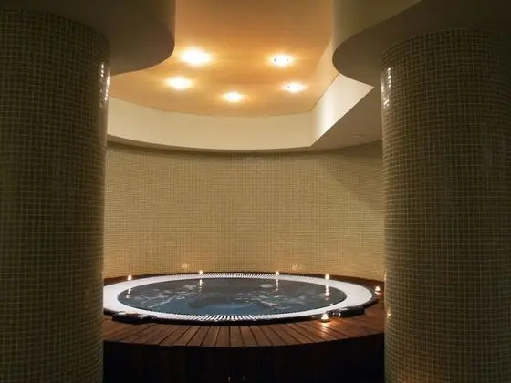 Shiroka Laka Hotel - Havuz