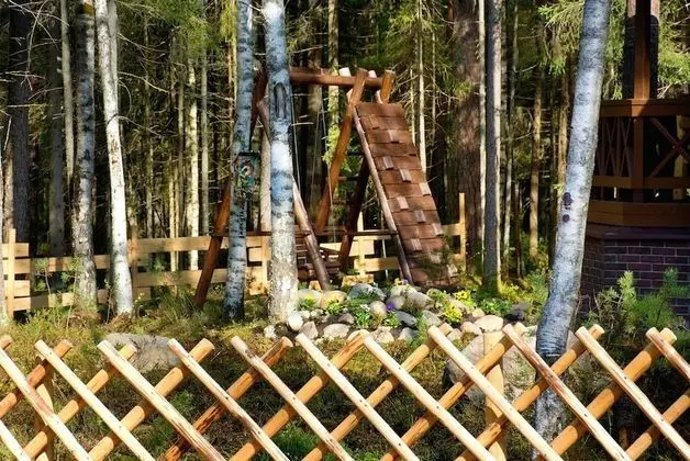 Shishki na Lampushke - Bavarsky Khutor - Dış Mekan
