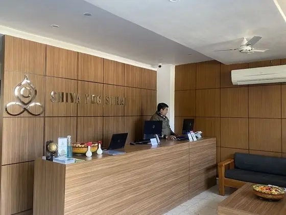 Hotel Shiva Yog Sthal - Lobi