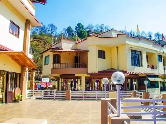 Shivalik River Retreat
