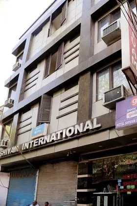 Hotel Shivam International - Dış Mekan