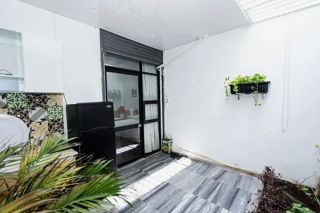 Shjmily House