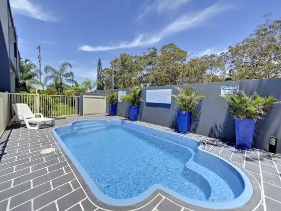 Shoal Bay Beachclub Apartments - Havuz