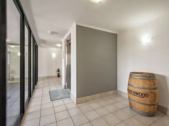 Shoal Bay Beachclub Apartments - Lobi