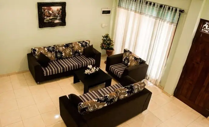 Sholay Villa - Lobi