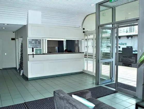 The Shore Apartments - Lobi
