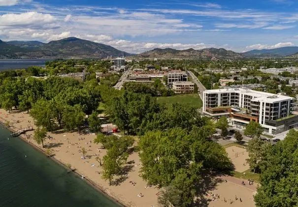 The Shore Kelowna - Plaj