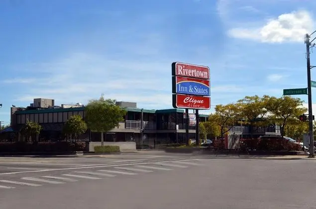 Shorecrest Motor Inn
