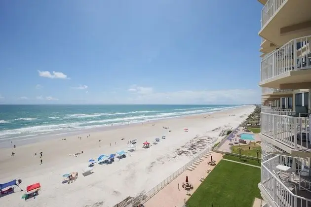 Shores Club