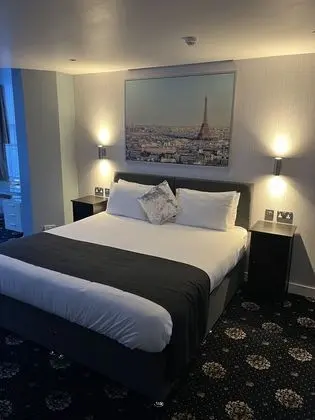 Shores Holiday Apartments